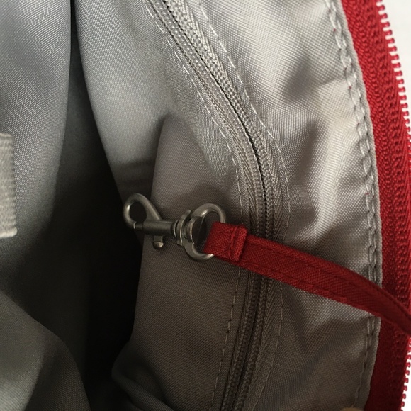 SAMPLE Baggallini Crossbody Bag Nylon Travel Red - Picture 7 of 10